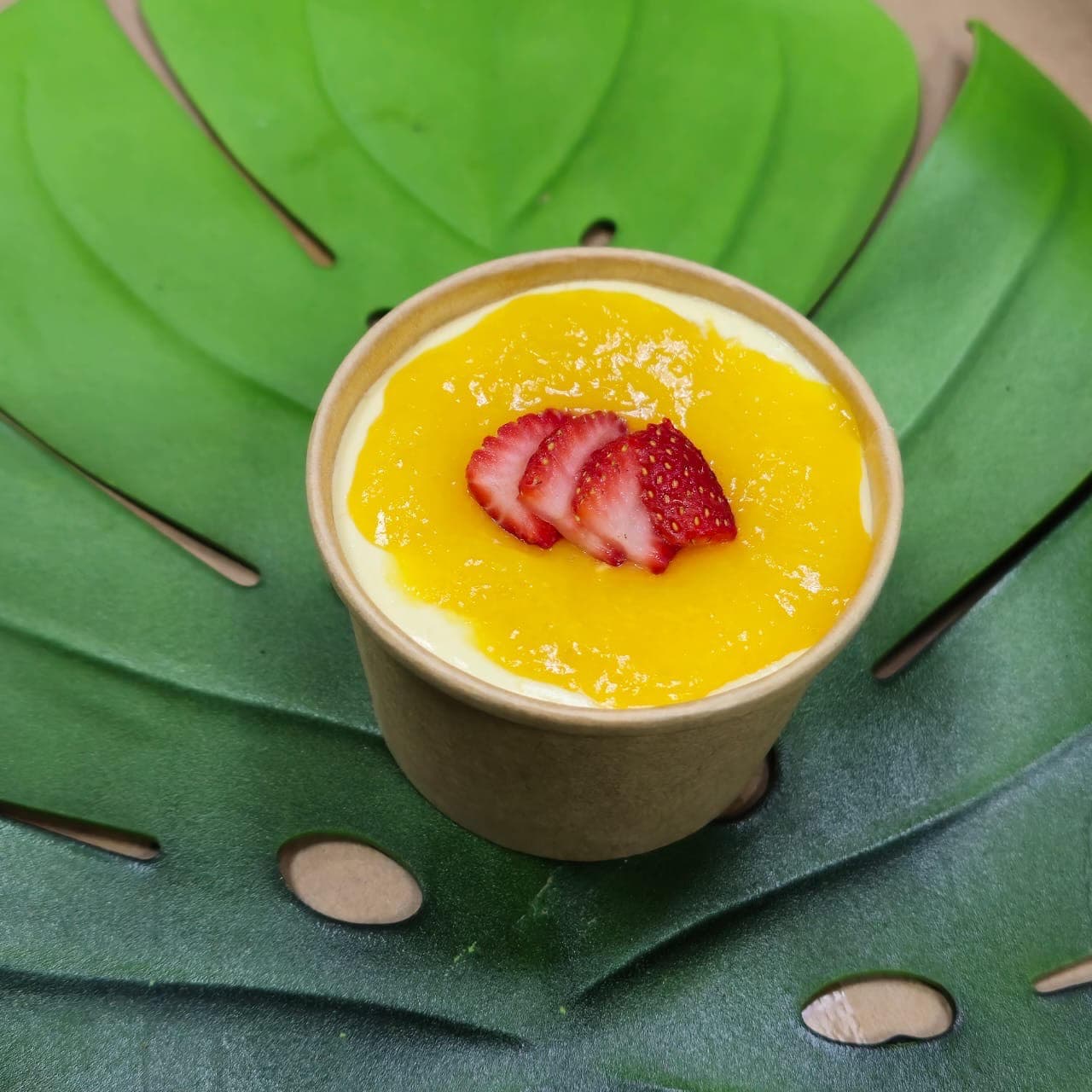 Mousse de Mango 8oz.